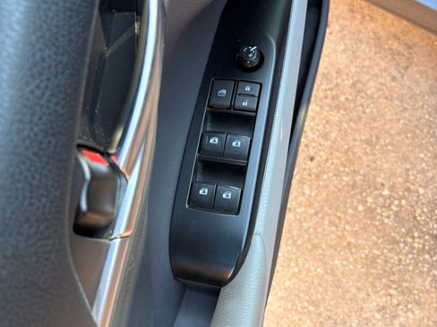 Used 2020 Toyota Camry LE FWD image 23