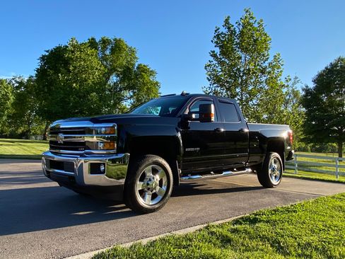 Used 2019 Chevrolet Silverado 2500 LT w/ All Star Edition AWD/4WD image 1