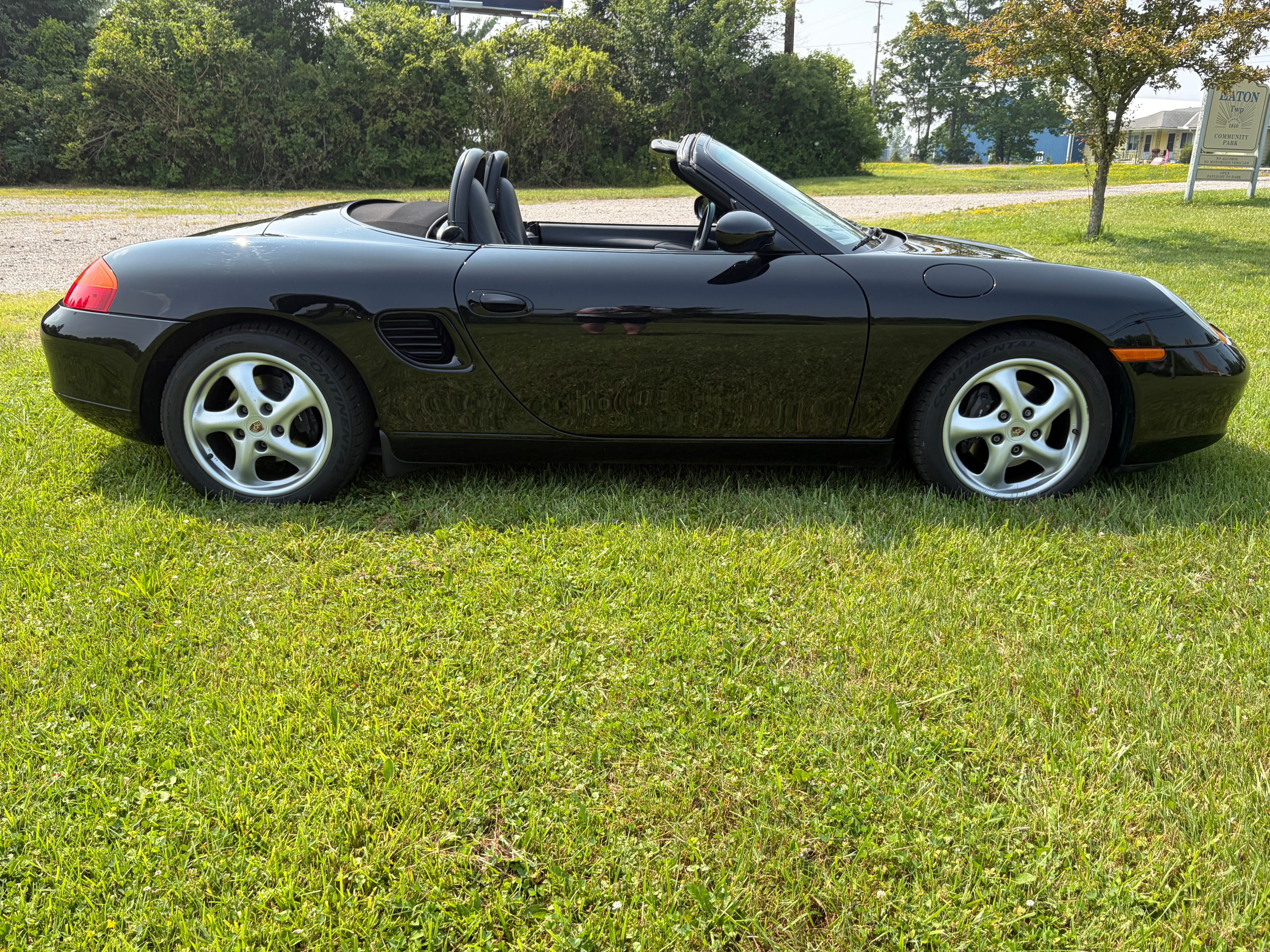 Used 2000 Porsche Boxster RWD image 10