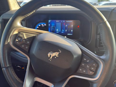 Used 2023 Ford Bronco Black Diamond image 8