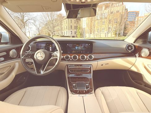 Used 2021 Mercedes-Benz E 450 4MATIC Sedan image 24