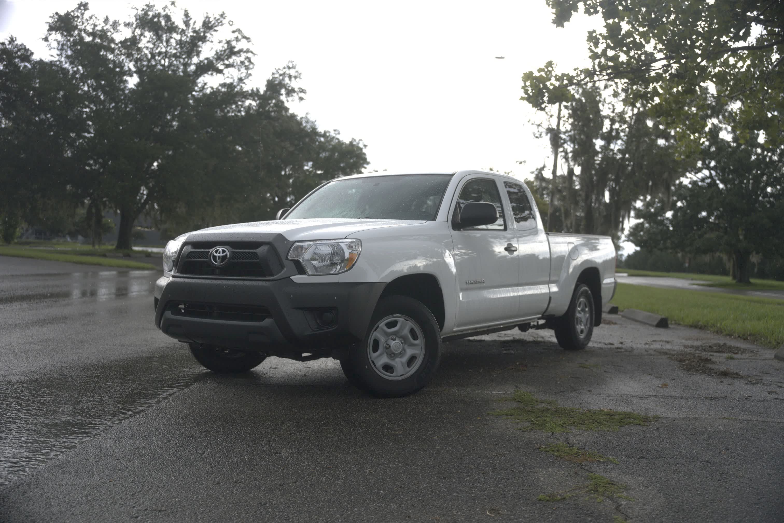 Used 2015 Toyota Tacoma 2WD Access Cab w/ Convenience Package image 1