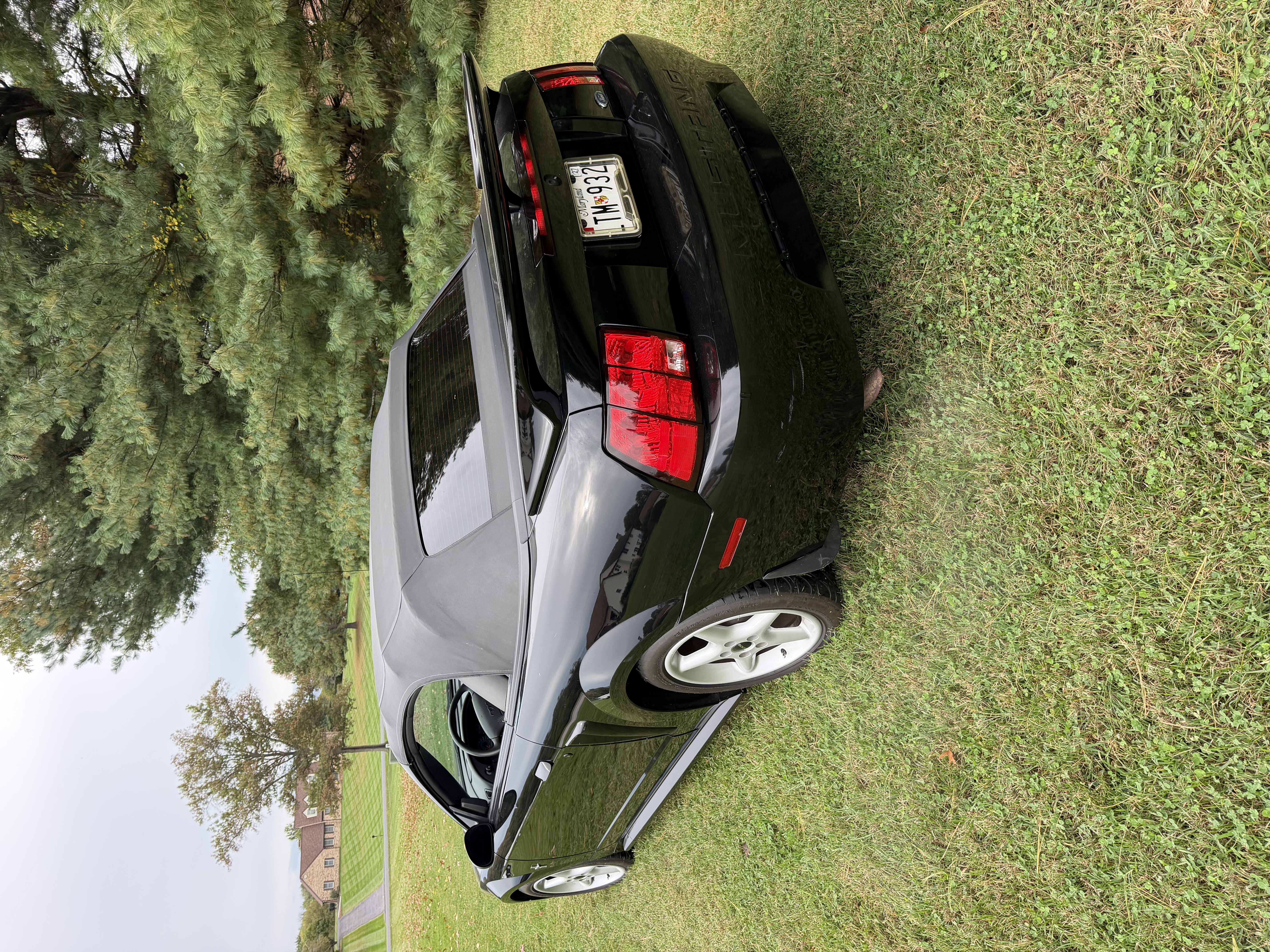 Used 2001 Ford Mustang Premium RWD image 2
