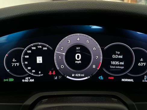 Used 2025 Porsche 911 Carrera image 29