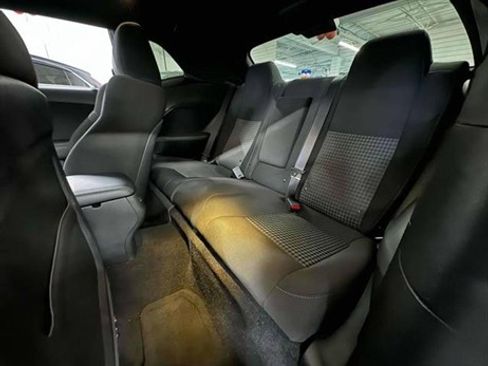 Used 2022 Dodge Challenger R/T Scat Pack image 9