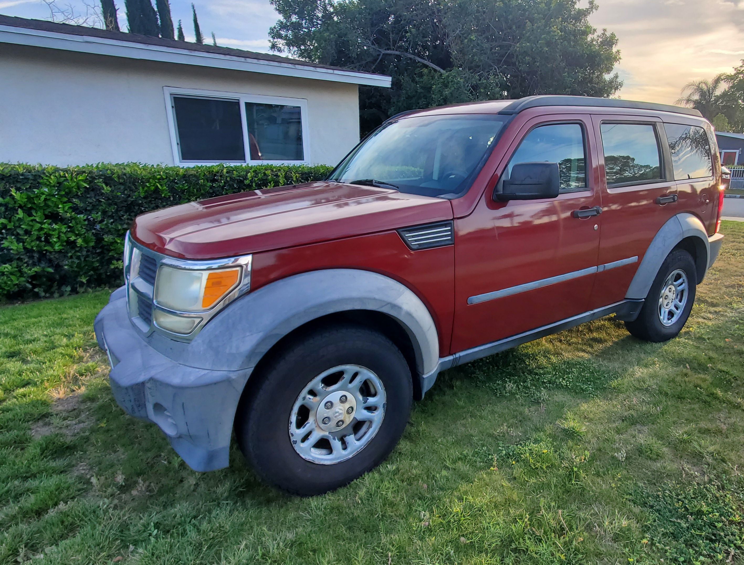 Used 2008 Dodge Nitro SXT RWD image 5