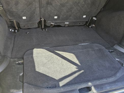 Used 2018 Jeep Wrangler Unlimited Sport S image 8