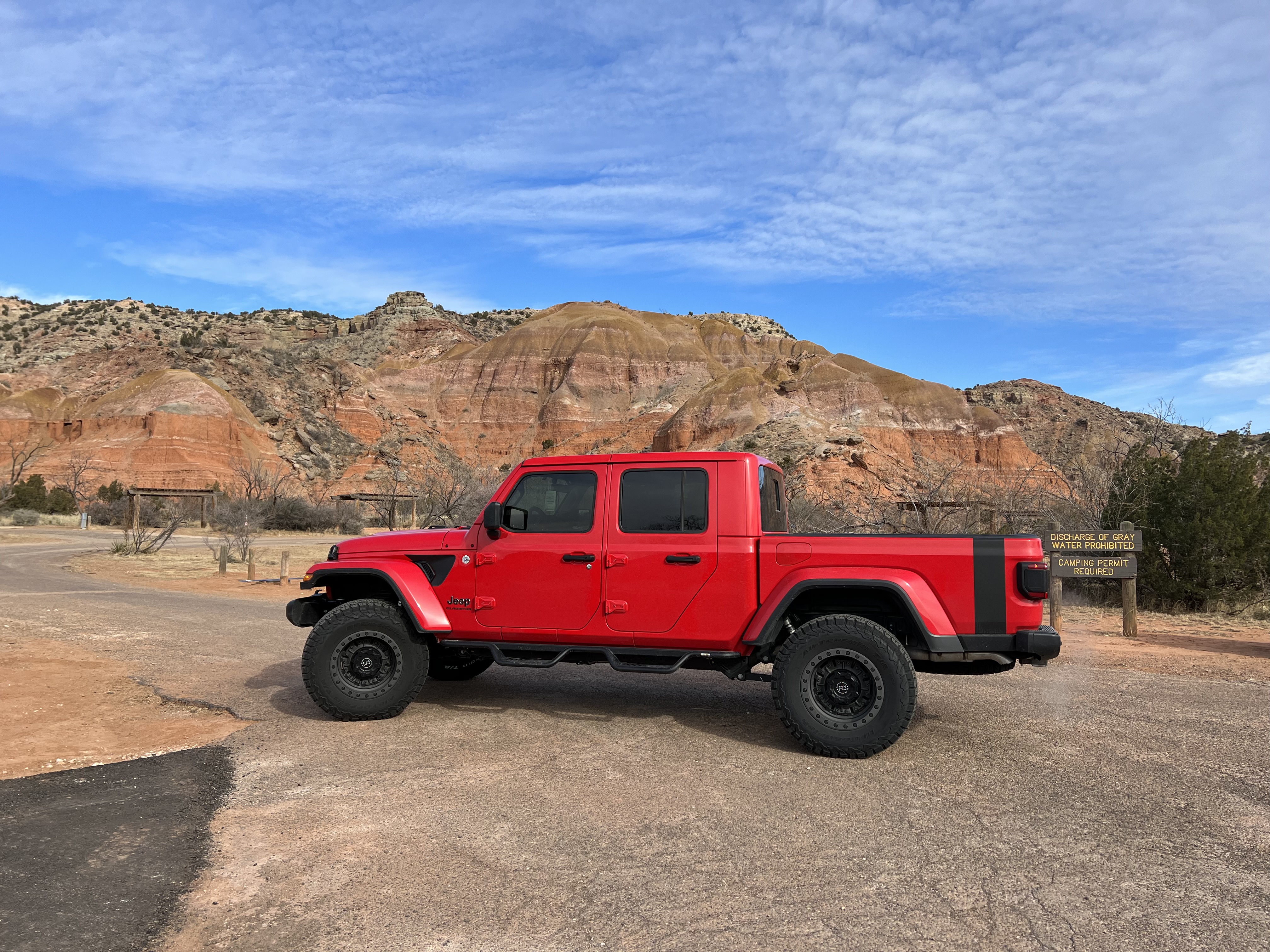 Used 2022 Jeep Gladiator Overland w/ Popular Equipment Package AWD/4WD image 5