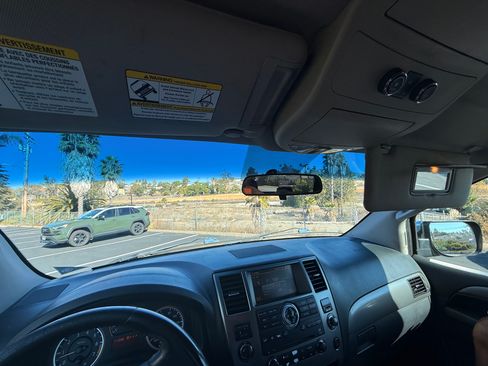 Used 2012 Nissan Armada SV image 20