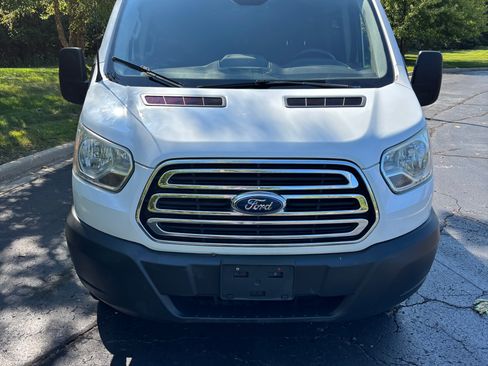 Used 2015 Ford Transit 150 XLT RWD image 4