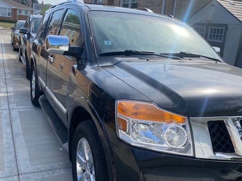 Used 2011 Nissan Armada Platinum image 15