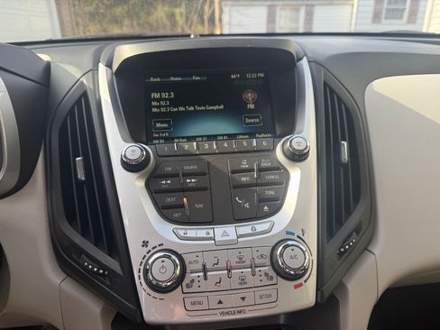 Used 2015 Chevrolet Equinox LTZ image 14