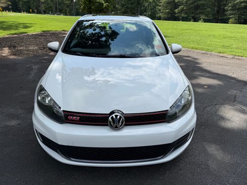 Used 2012 Volkswagen GTI 2-Door FWD image 10