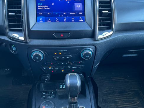 Used 2022 Ford Ranger Lariat w/ Tremor Off-Road Package image 7