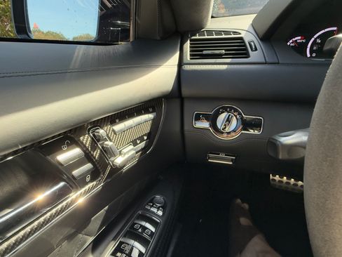 Used 2012 Mercedes-Benz CL 65 AMG image 15