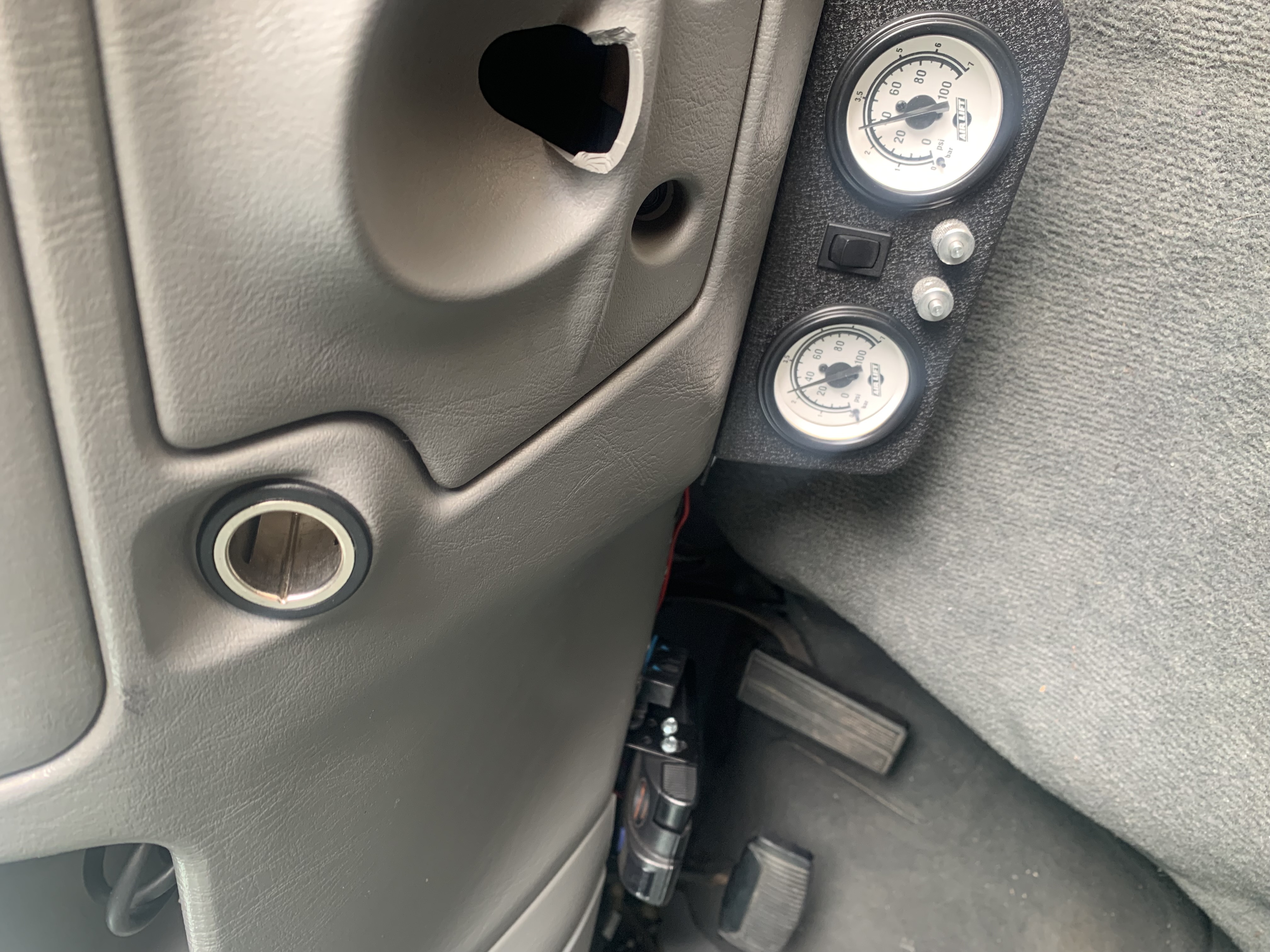 Used 2004 Ford F250 XL AWD/4WD image 10