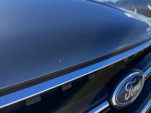 Used 2017 Ford Escape Titanium image 11