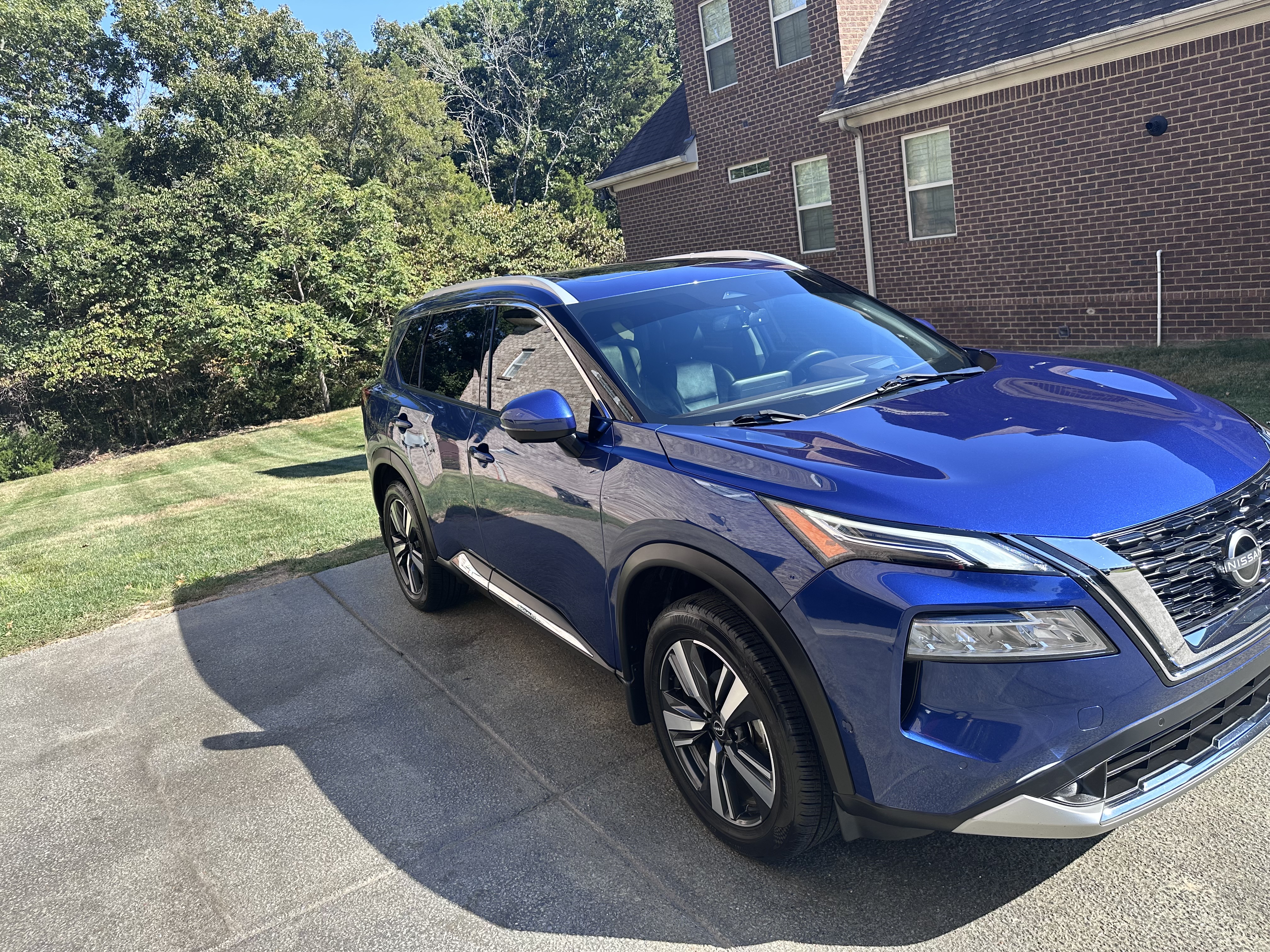 Used 2023 Nissan Rogue Platinum w/ Platinum Premium Package AWD/4WD image 9