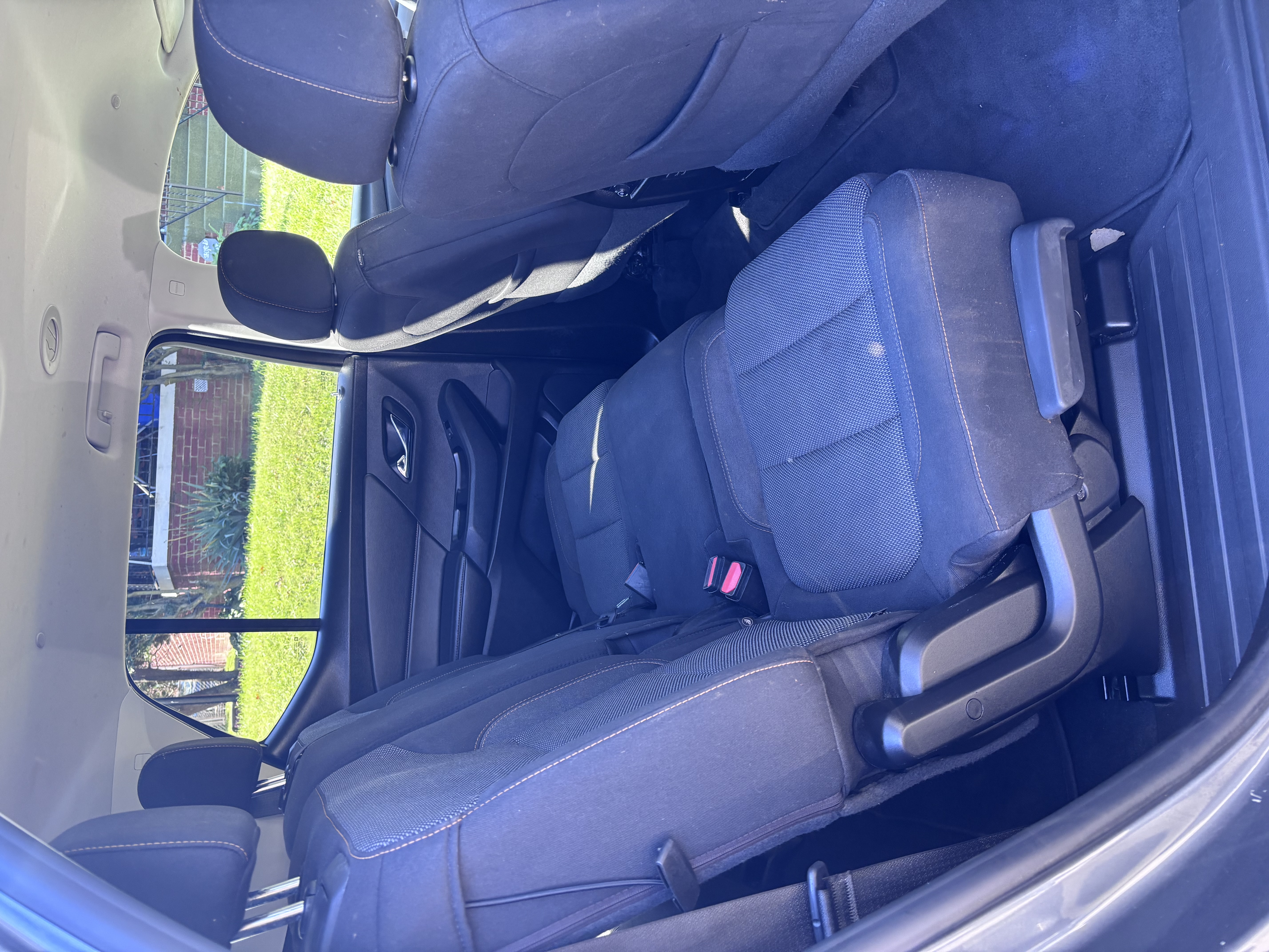Used 2019 Chevrolet Traverse LS FWD image 9