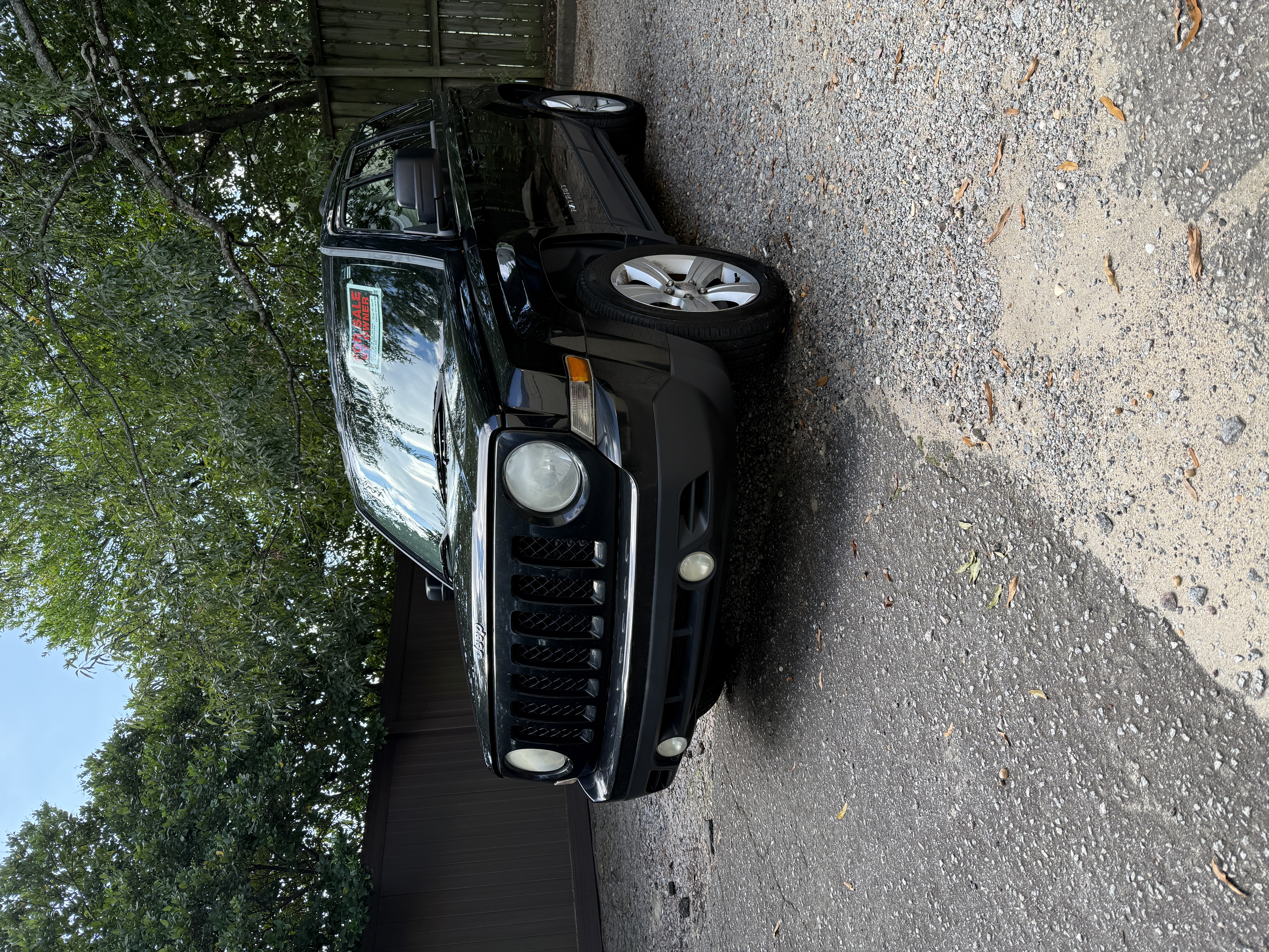 Used 2014 Jeep Patriot Latitude FWD image 1