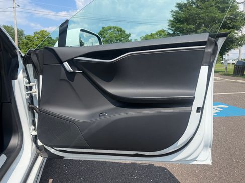 Used 2021 Tesla Model S Long Range Plus AWD/4WD image 8