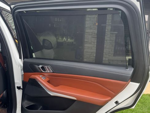 Used 2022 BMW X7 xDrive40i w/ M Sport Package image 5