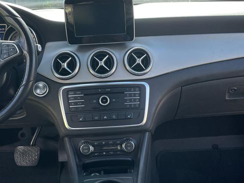 Used 2016 Mercedes-Benz CLA 250 image 13