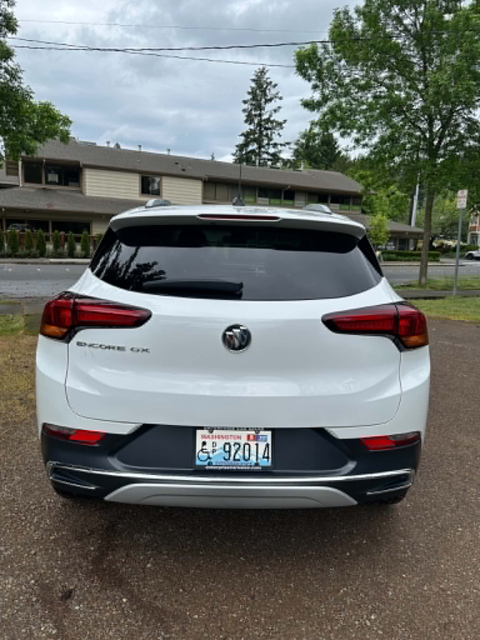 Used 2021 Buick Encore GX Essence w/ Experience Buick Package FWD image 6