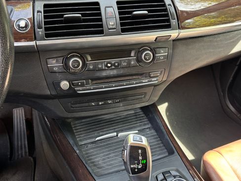 Used 2013 BMW X5 xDrive35i image 12