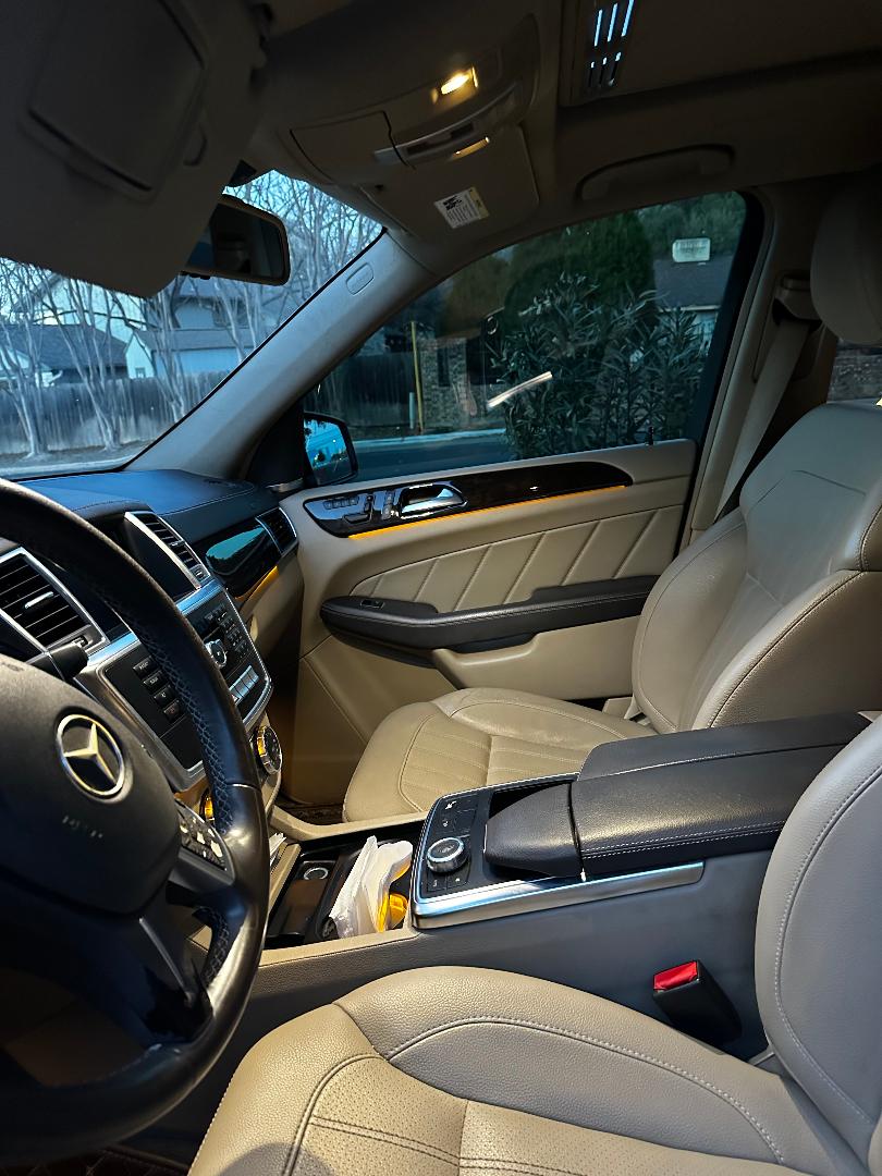 Used 2015 Mercedes-Benz GL 450 4MATIC image 6