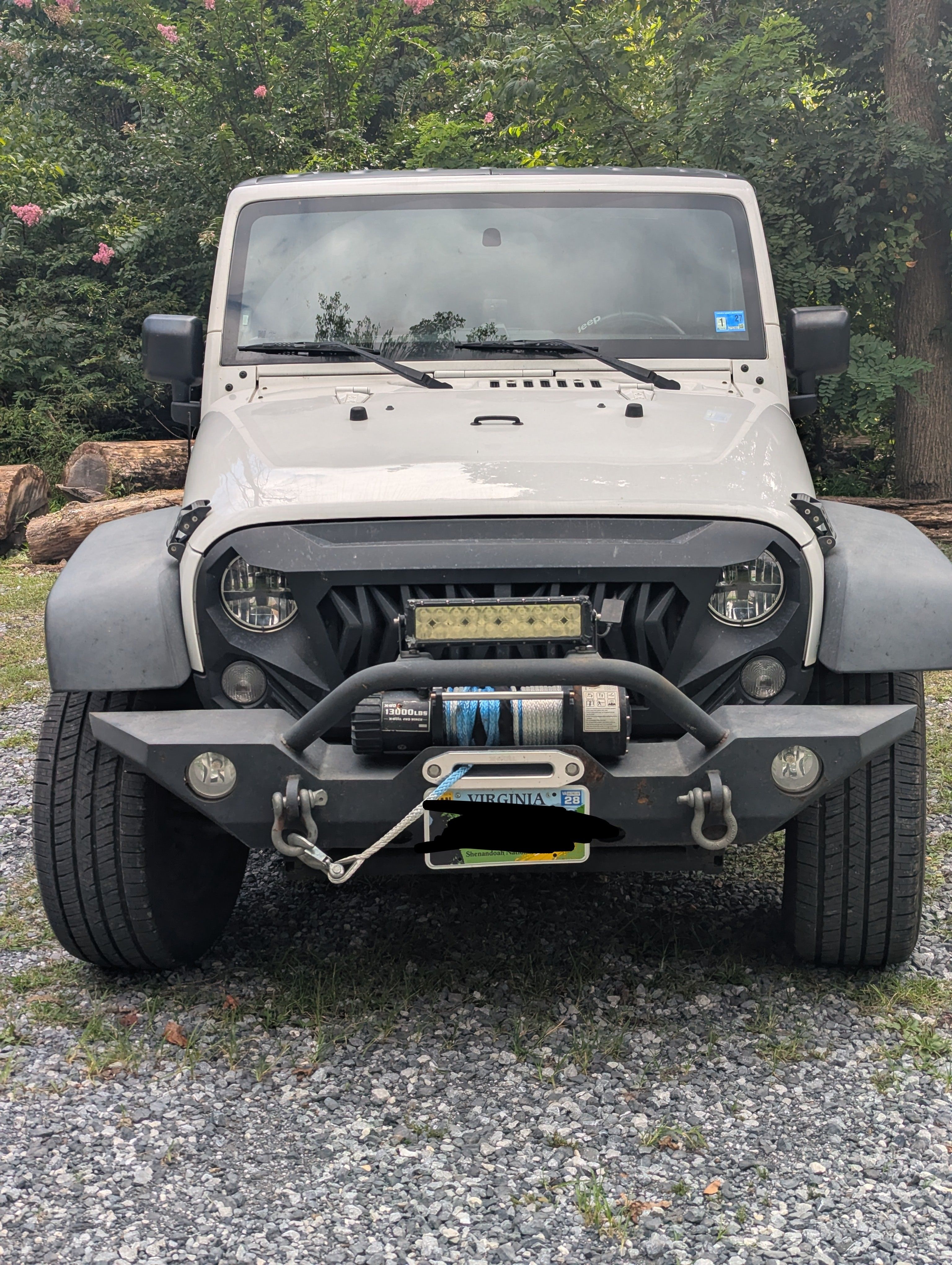 Used 2016 Jeep Wrangler Unlimited Sport w/ Connectivity Group AWD/4WD image 4