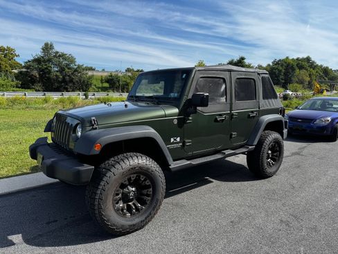 Used 2008 Jeep Wrangler Unlimited X image 1