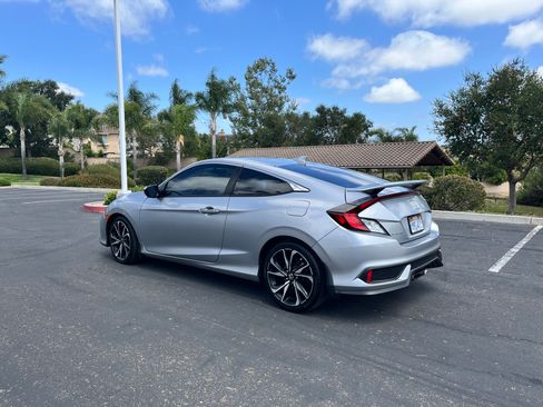 Used 2018 Honda Civic Si image 4