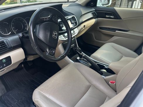 Used 2015 Honda Accord EX-L image 2