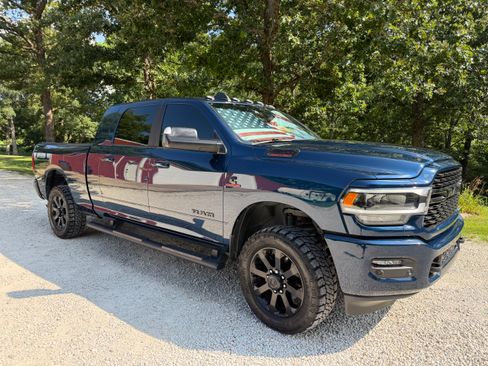 Used 2022 RAM 3500 Big Horn w/ Level C Equiment Group AWD/4WD image 2