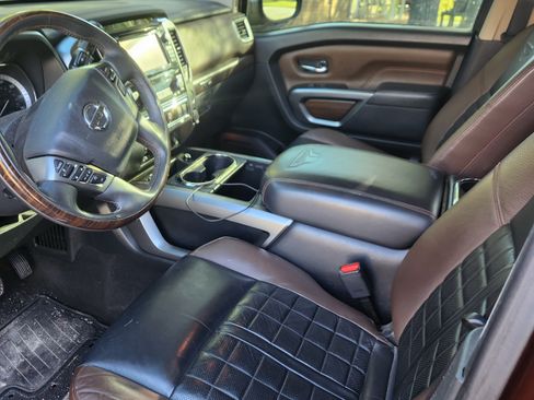 Used 2017 Nissan Titan Platinum Reserve image 10