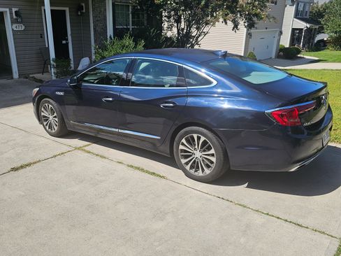 Used 2017 Buick LaCrosse Preferred image 11