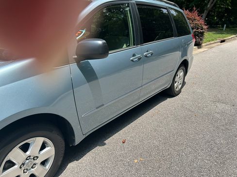Used 2009 Toyota Sienna LE image 15