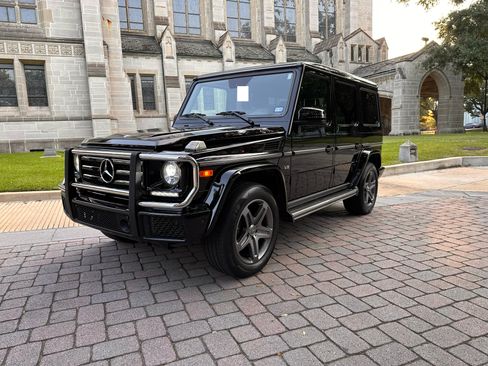 Used 2017 Mercedes-Benz G 550 image 4