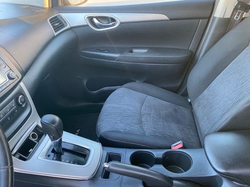 Used 2015 Nissan Sentra SV FWD image 12