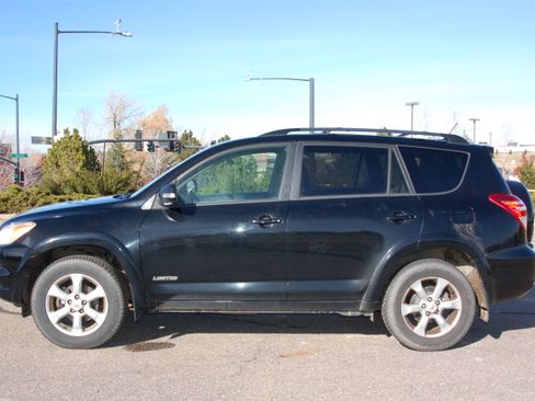 Used 2010 Toyota RAV4 Limited image 6