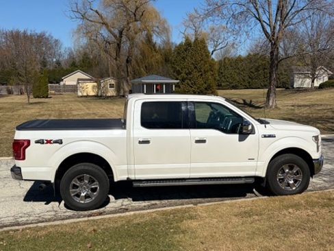 Used 2016 Ford F150 Lariat w/ Equipment Group 502A Luxury image 4