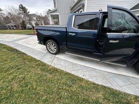 Used 2020 Chevrolet Silverado 1500 High Country w/ Technology Package image 13