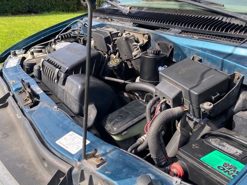 Used 1996 Chevrolet Astro Minivan image 19