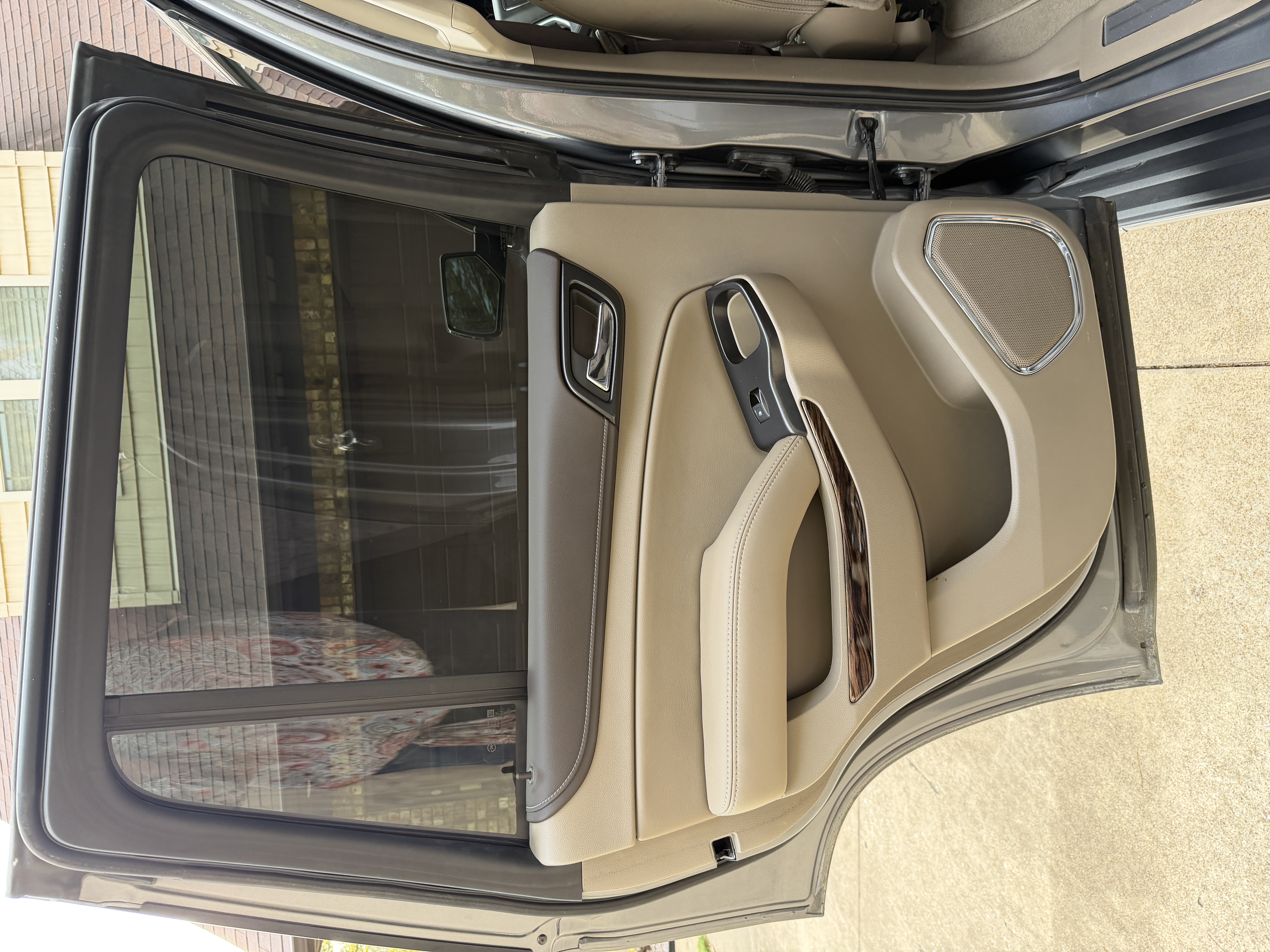 Used 2020 GMC Yukon SLT w/ Premium Edition RWD image 14
