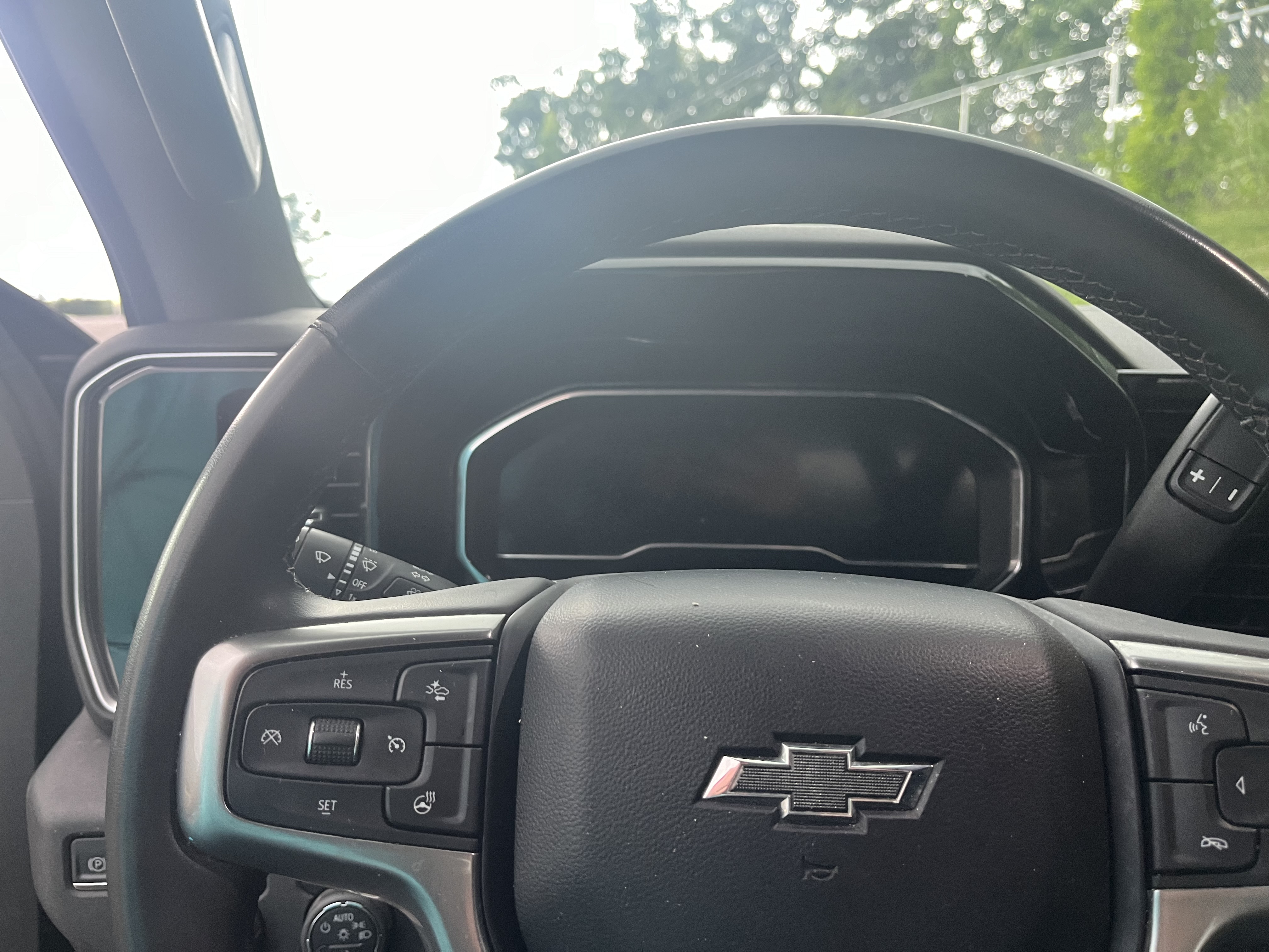 Used 2023 Chevrolet Silverado 1500 RST AWD/4WD image 15
