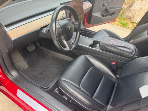 Used 2018 Tesla Model 3 Long Range image 16