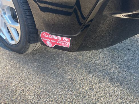 Used 2018 Chevrolet Volt Premier w/ Driver Confidence Package image 6