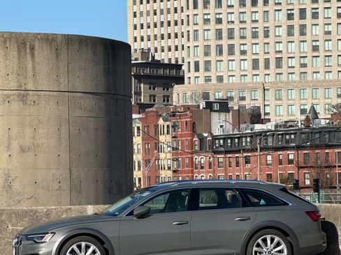 Used 2022 Audi A6 3.0T allroad Premium Plus image 16