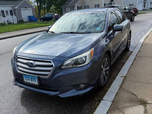 Used 2015 Subaru Legacy 2.5i Limited AWD/4WD image 9
